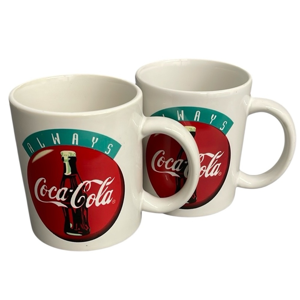 Vintage Y2K 2002 Coca Cola Red and White Ceramic Mugs Classic Dining Set